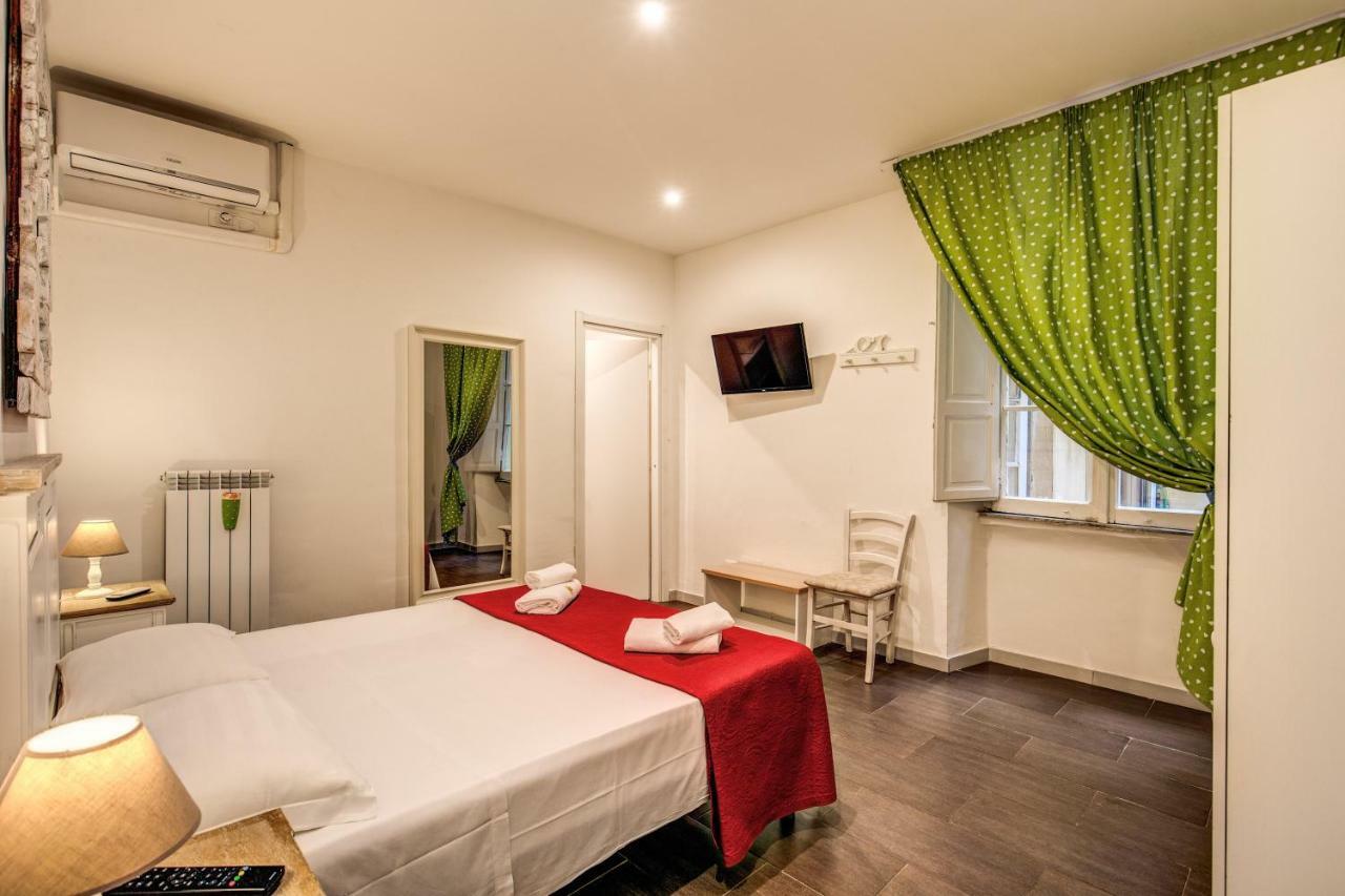 Guest House O Affittacamere La Civetta Di Trastevere B Rome Exterior photo