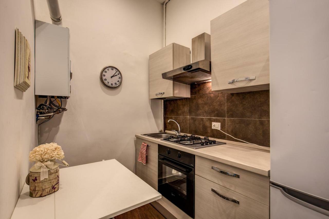 Guest House O Affittacamere La Civetta Di Trastevere B Rome Exterior photo